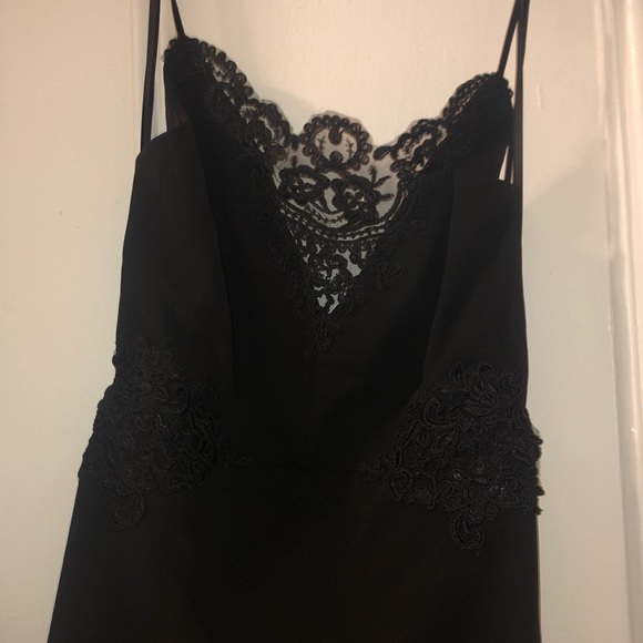 🍾 floor length black lace backless dress !! - Picture 6 of 8